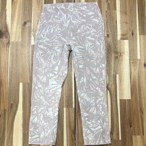 Lulu Lemon Leggings Light color